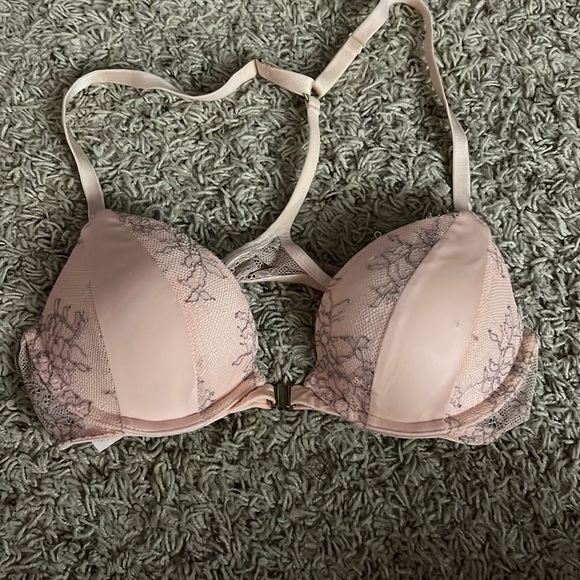 Victoria’s Secret Matching Set - Picture 2 of 6